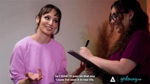 Leana Lovings thumbnail