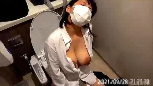モール内のトイレ個室でロケット乳露出させオナニー痙攣イキするJKを盗撮