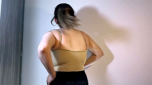 Creator porn video – Colombian girl invites her neighbor to try on her new clothes and seduce him
