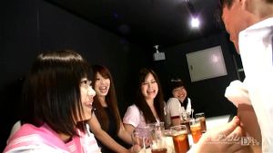 【無】男性天国ガールズバー パート1 【無】男性天国ガールズバー パート1