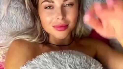 Bonita2025 porn video – Attention test 😈 What color bikini am I wearing? 😏