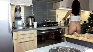 Watch from 0:05:27