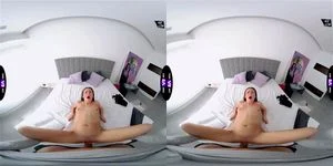 VRBlondess thumbnail