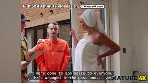 Watch from 0:01:23