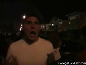 Watch from 0:00:32
