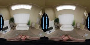 Chloe Rose miniatyrbild