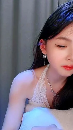 Watch from 0:05:51