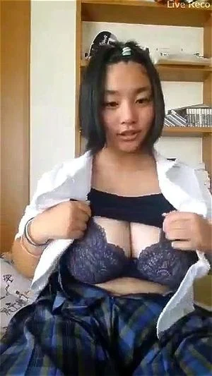 学生自撮 thumbnail