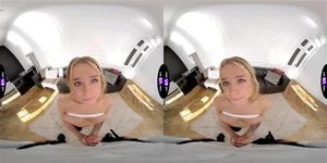 VR girls anteprima