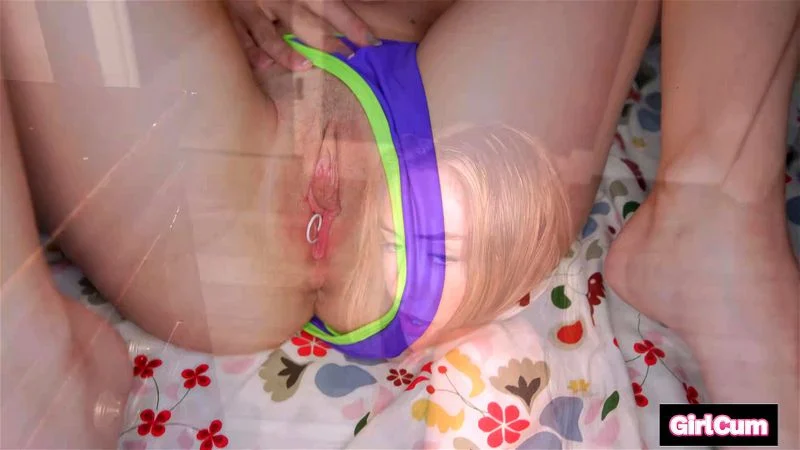 Daisy Fox Gets Her Fuck Hole Zapped And Filled