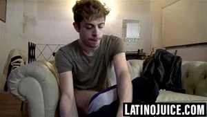 Bisexual Javi endures Nicolas' brutal ass pounding