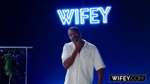 WIFEY Married MILF Taylor Upton Has BBC Hotwife Fantasy Come True