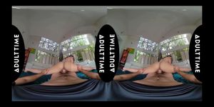 UP CLOSE VR - Hot Gymnast Kimmy Kimm Shows You Some Moves While Fucking Your Dick - POV
