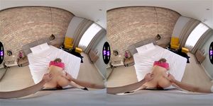 Horny Brenda Dixon Fucks Her Man After A Long Day Cleaning - TmwVRnet