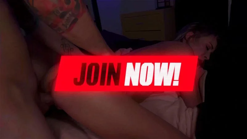 Tattooed Hottie Arson Leigh Offers Her All Natural Body