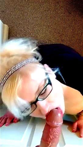 Hot blonde Hot blonde