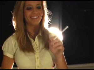 Smoking Ladies 2 thumbnail