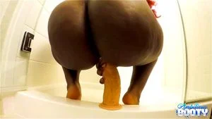 Twerking thumbnail