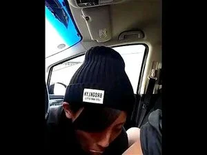 Japanese sucks dick in car