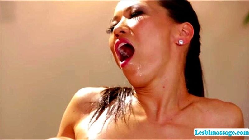 Sexy hot babe Kylie tongue Kalinas very wet pussy