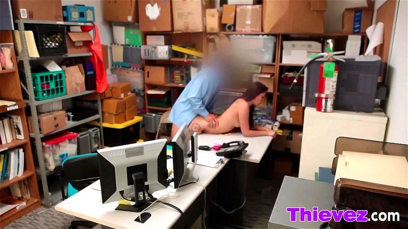 Shoplifter gets fucked in the private investigators office