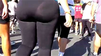 spandex ass, leggings, public, big ass