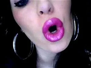 Lipstick fetish  thumbnail