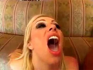 Bimbos Love Suck Cock thumbnail