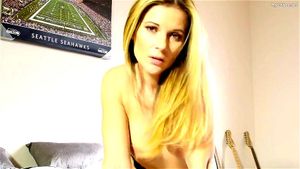 Mandy Flores  thumbnail