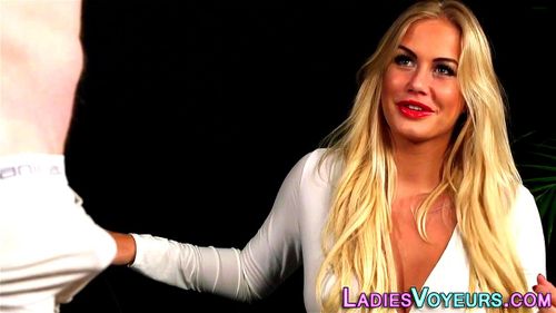Cfnm inked mistress laugh: Babe, Blonde & Hd Porn