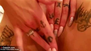 boobs thumbnail