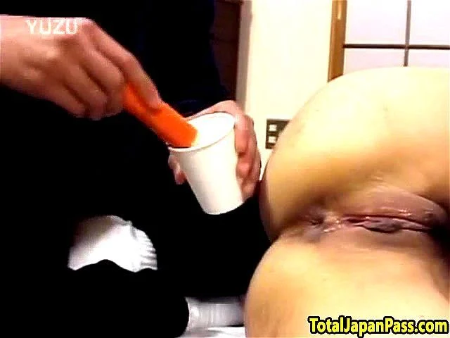 Gangbanged japanese babe enjoys pussyplay