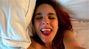 Latina thumbnail