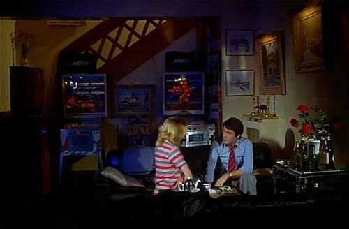 LES PETITES NYMPHETTES (1982): Porn - SpankBang->