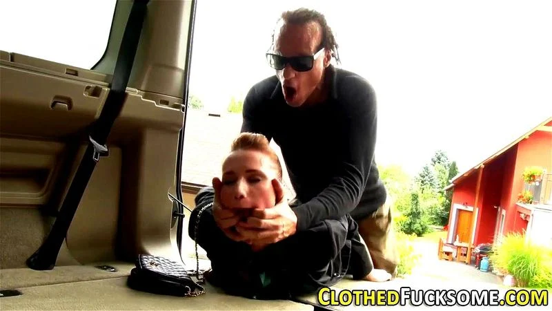 Euro clothed ho cumshot Euro clothed ho cumshot