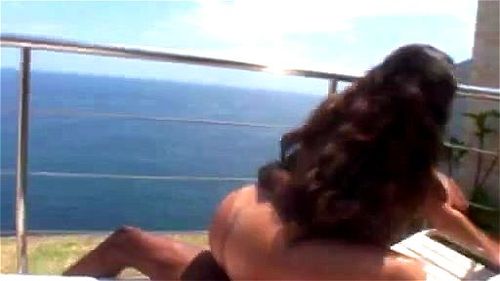 !!!!Brazilian big bunda!!!! Laura B. !!!! Porn - SpankBang