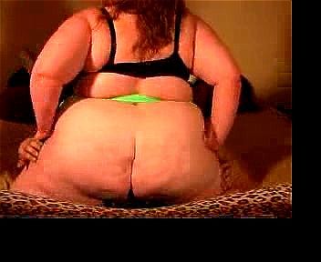 Een BBW-vrouw die face-sitting doet voor een dominante en sensuele ervaring. Porno Video - SpankBang
