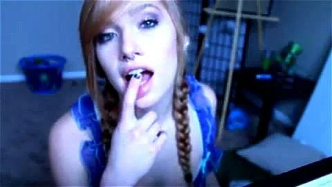 Redhead Babe dirty talks while giving amazing blowjob