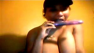 WEBCAM Busty EBONY thumbnail