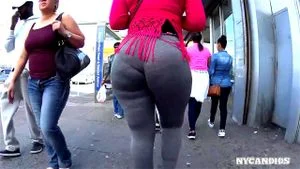 Candid ass thumbnail