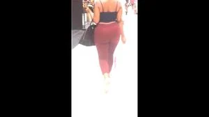 Big booty at mall