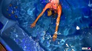 Kerrie Lee thumbnail