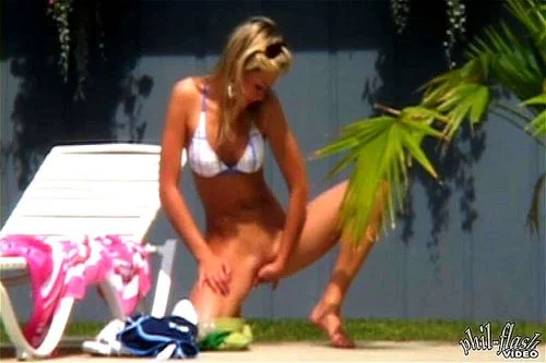 Kasia - Finering by Pool ft. Teen Kasia: Pornhub, Solo Masturbation & Dildo Action Porn