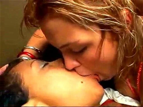 Brazil lesbians kiss thumbnail