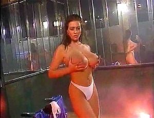 Linsey Dawn Mckenzie : A Treasure Chest thumbnail