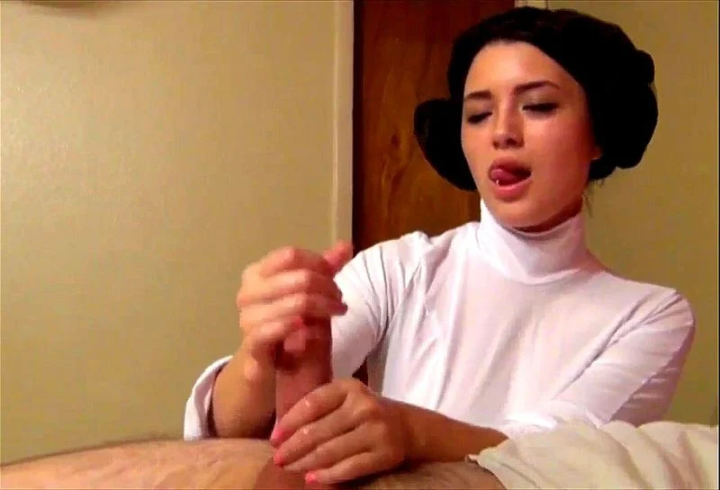 Princess Leia Handjob