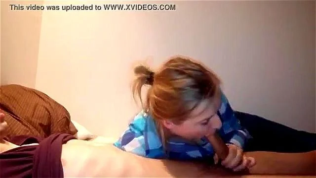 Amateur babe girlfriend tugs cum Amateur babe girlfriend tugs cum