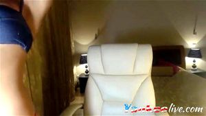 Blonde live cam thumbnail