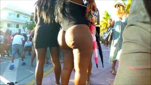 Booty Walking HD thumbnail