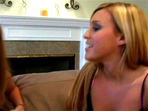 her first lesbian sex - faye